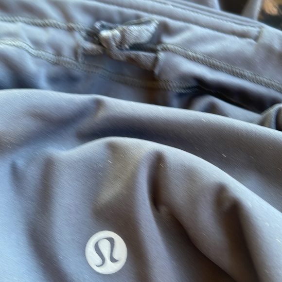 USED Lululemon Super Hi-Rise Tight
Excellent cond. except the drawcord is torn - Picture 4 of 9
